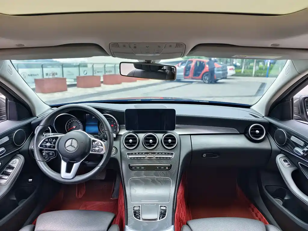 Mercedes-Benz C-Class 2019 — фото 4