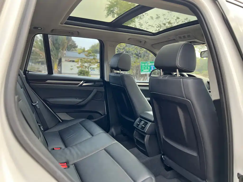 BMW X3 2015 — фото 14
