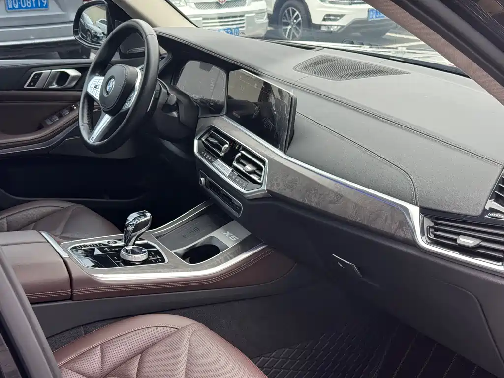 BMW X5 2023 — фото 12