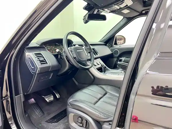 Land Rover Range Rover Sport 2015