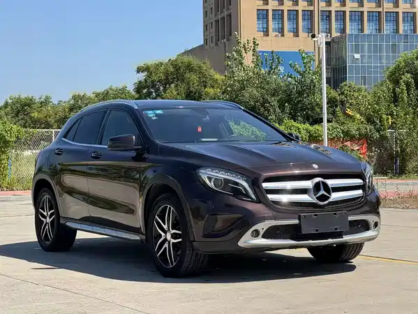 Mercedes-Benz GLA 2015