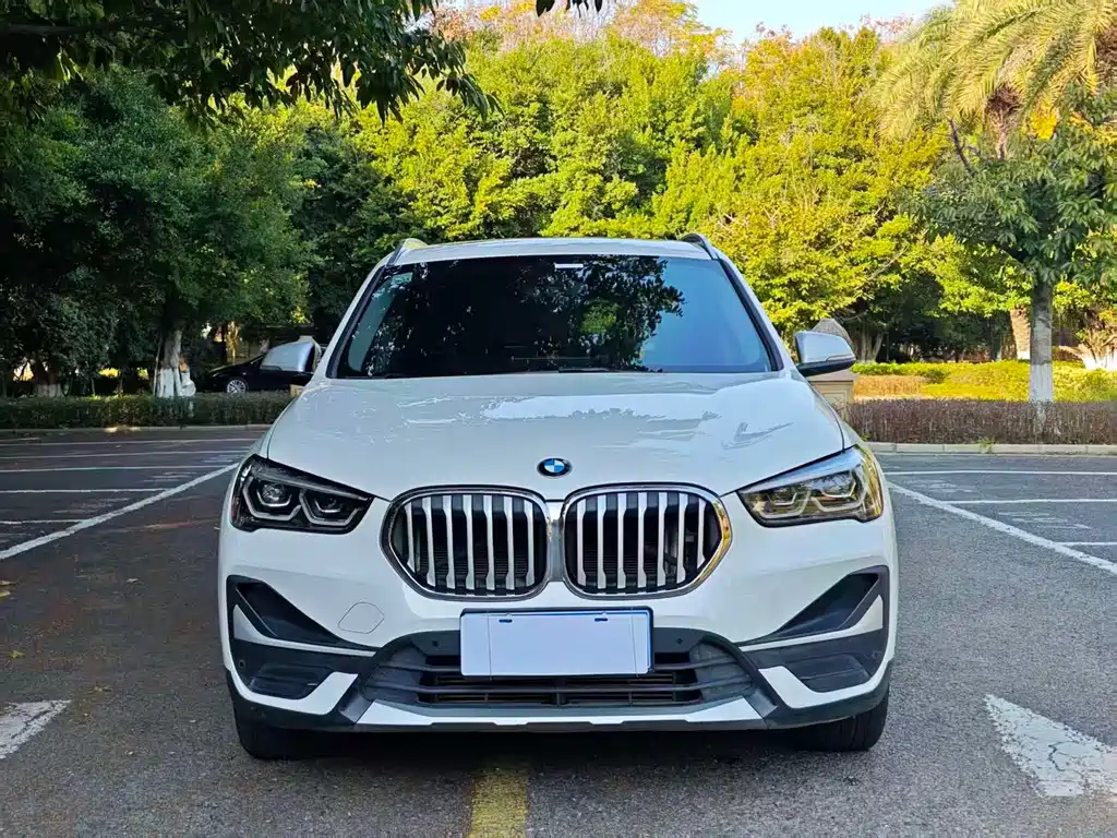 BMW X1 2021 — фото 3