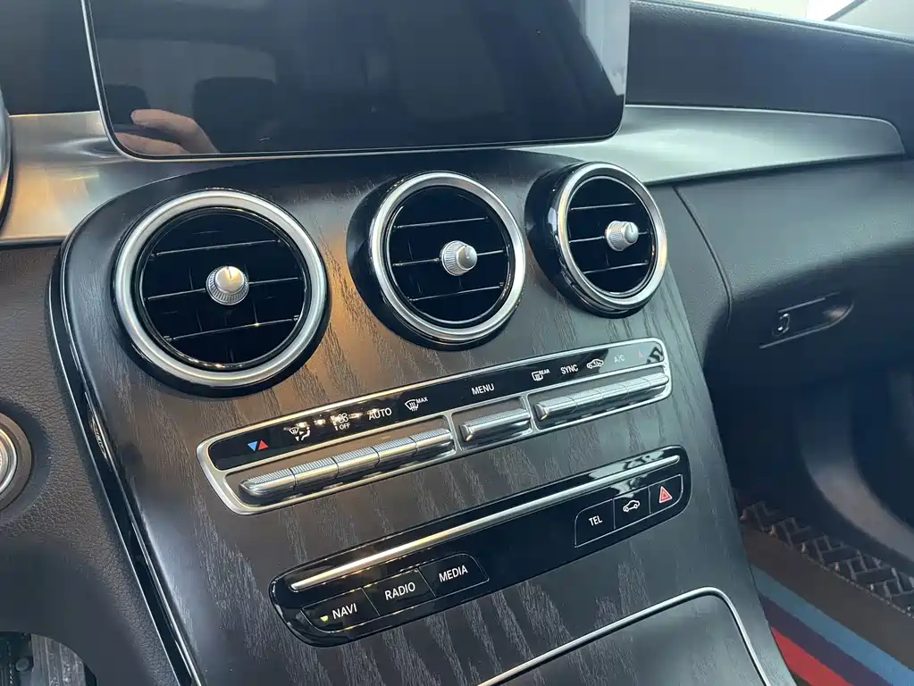 Mercedes-Benz C-Class 2020 — фото 10