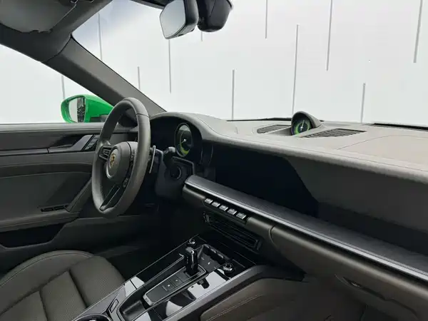 Porsche 911 2021