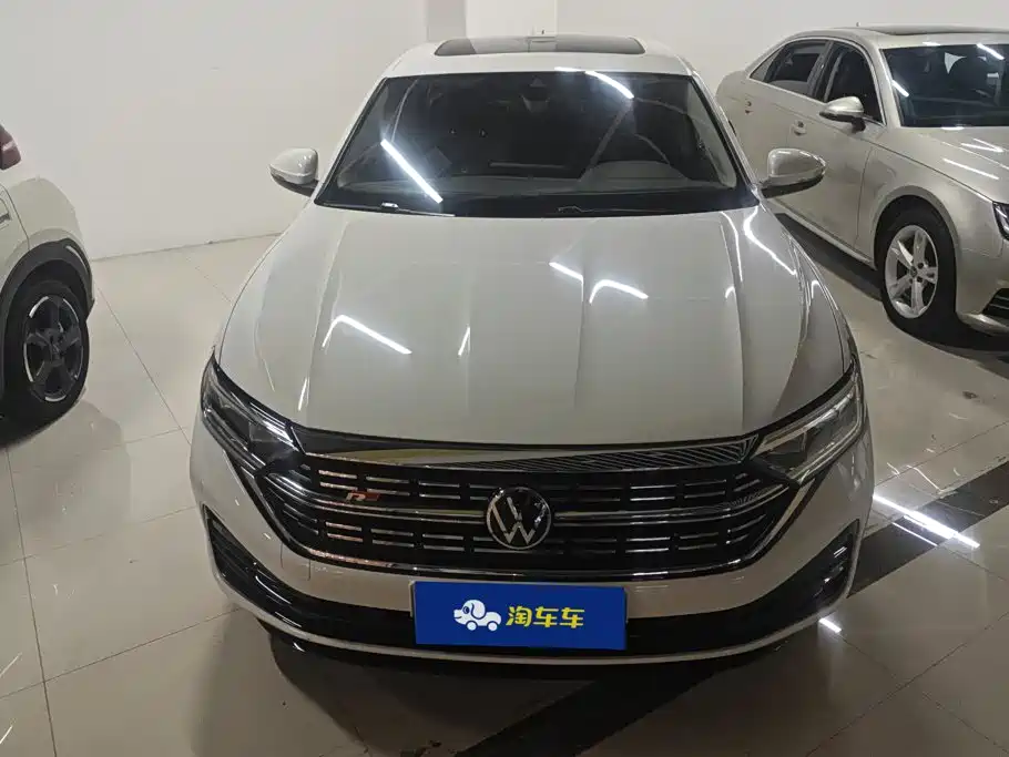 Volkswagen Sagitar 2023