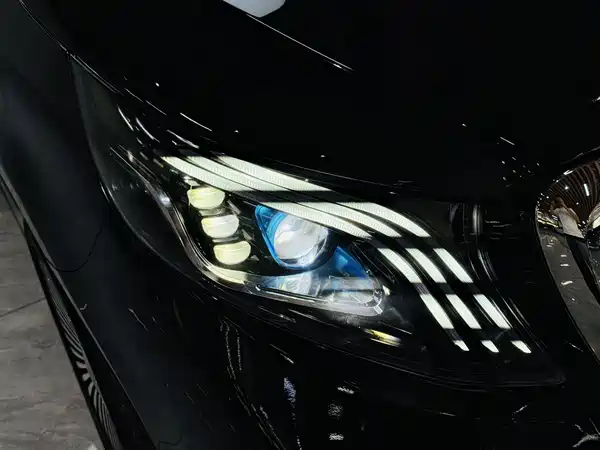Mercedes-Benz Vito 2022