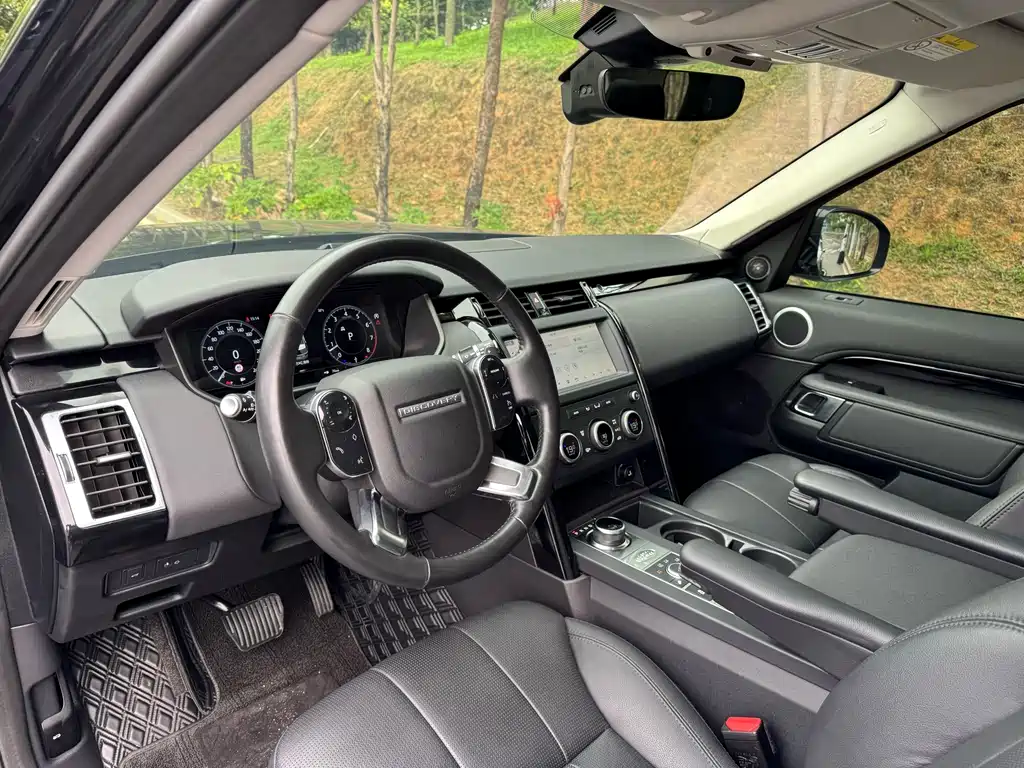 Land Rover Discovery 2020 — фото 11