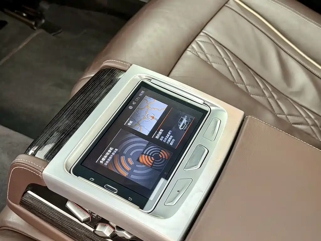 BMW 7 Series 2020 — фото 19