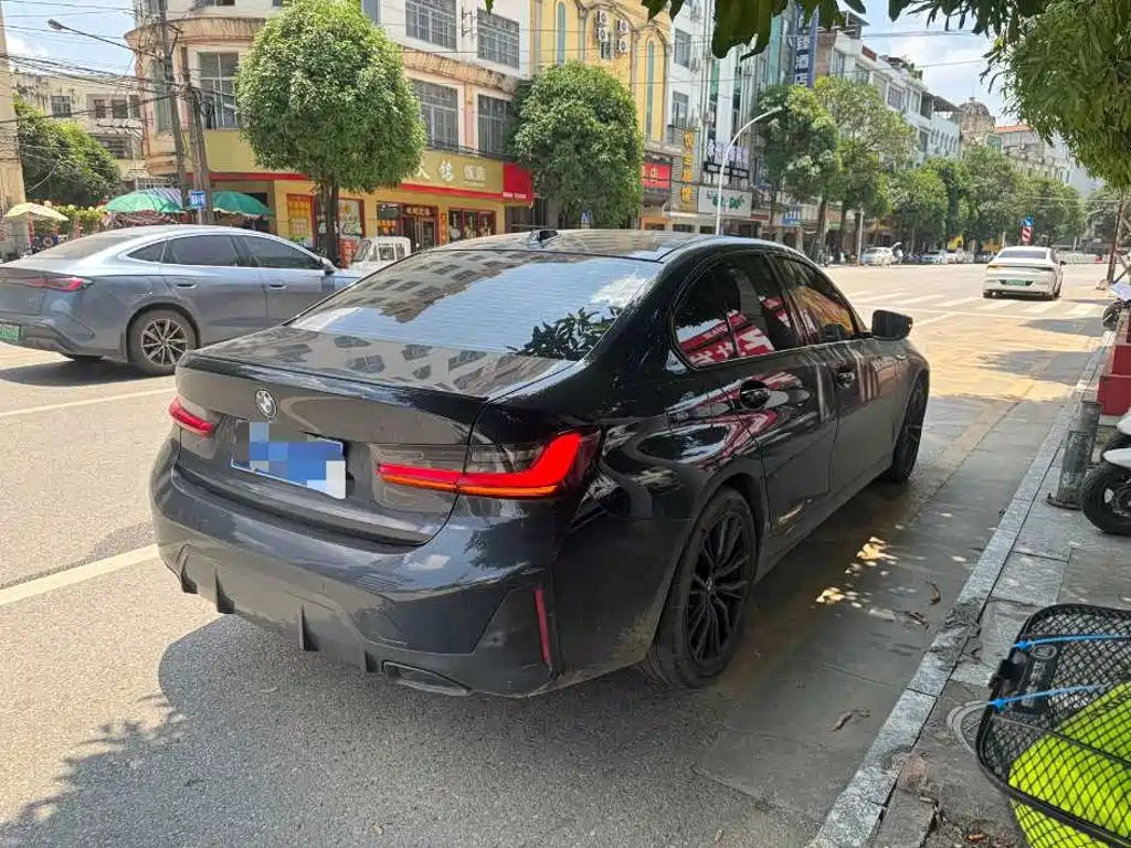 BMW 3 Series 2023