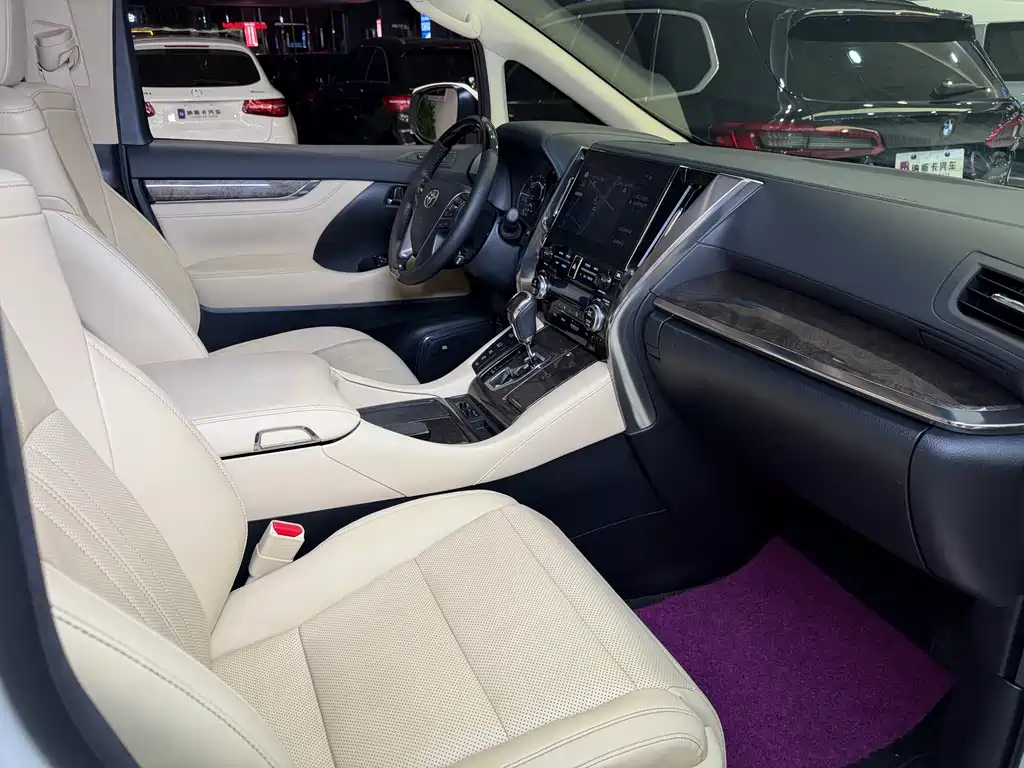 Toyota Vellfire 2020 — фото 13