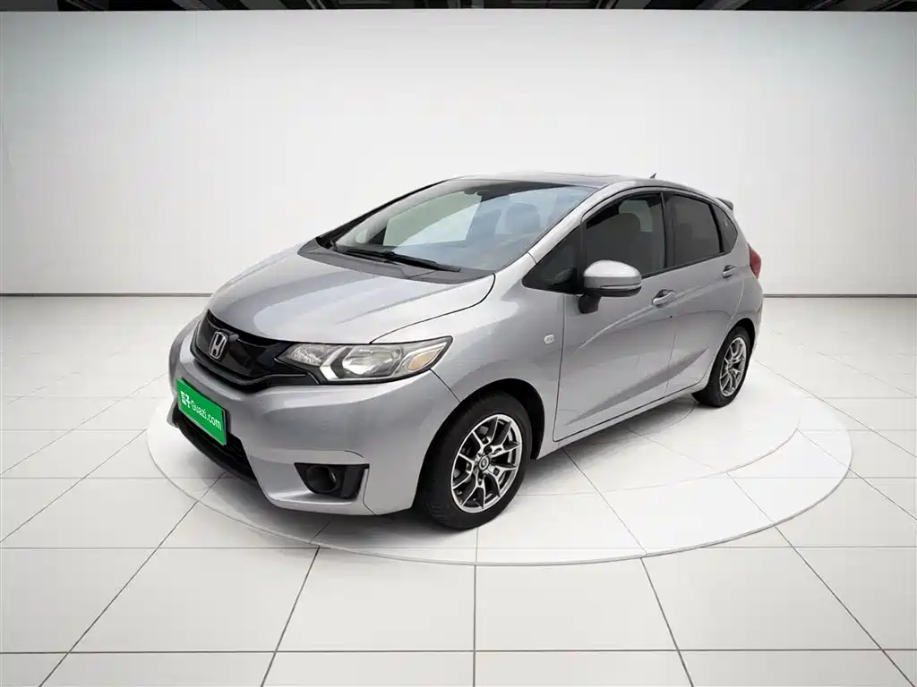 Honda Fit 2017 — фото 2