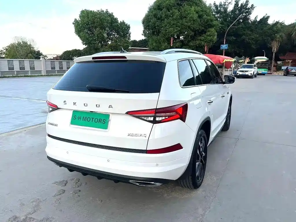 Skoda Kodiaq 2023 — фото 9