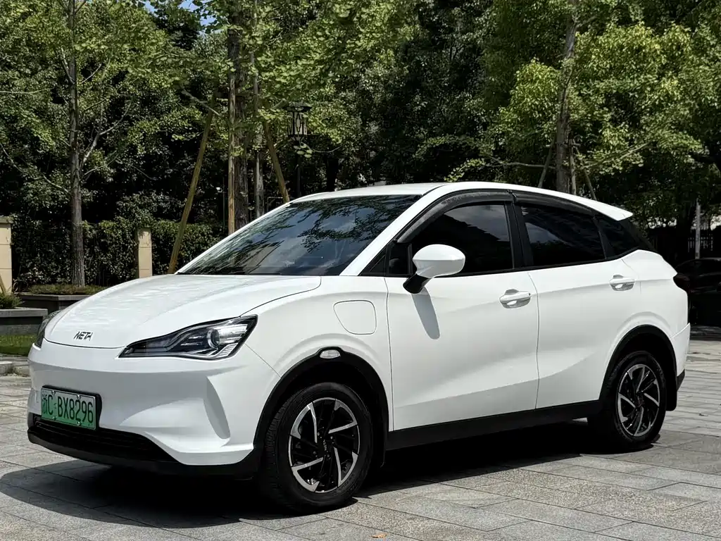Neta V 2022