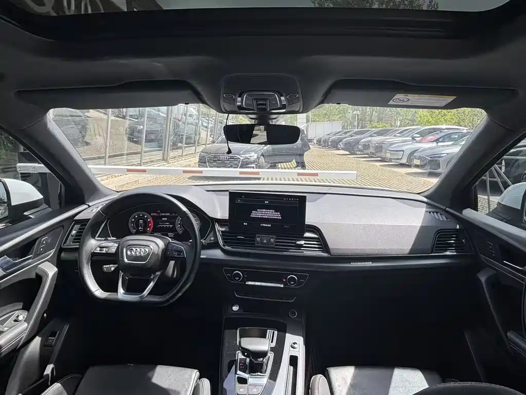 Audi Q5L Sportback 2021 — фото 5