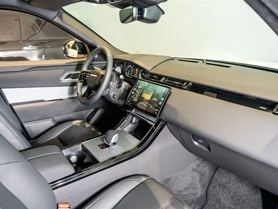 Land Rover Range Rover Velar 2025 — фото 9