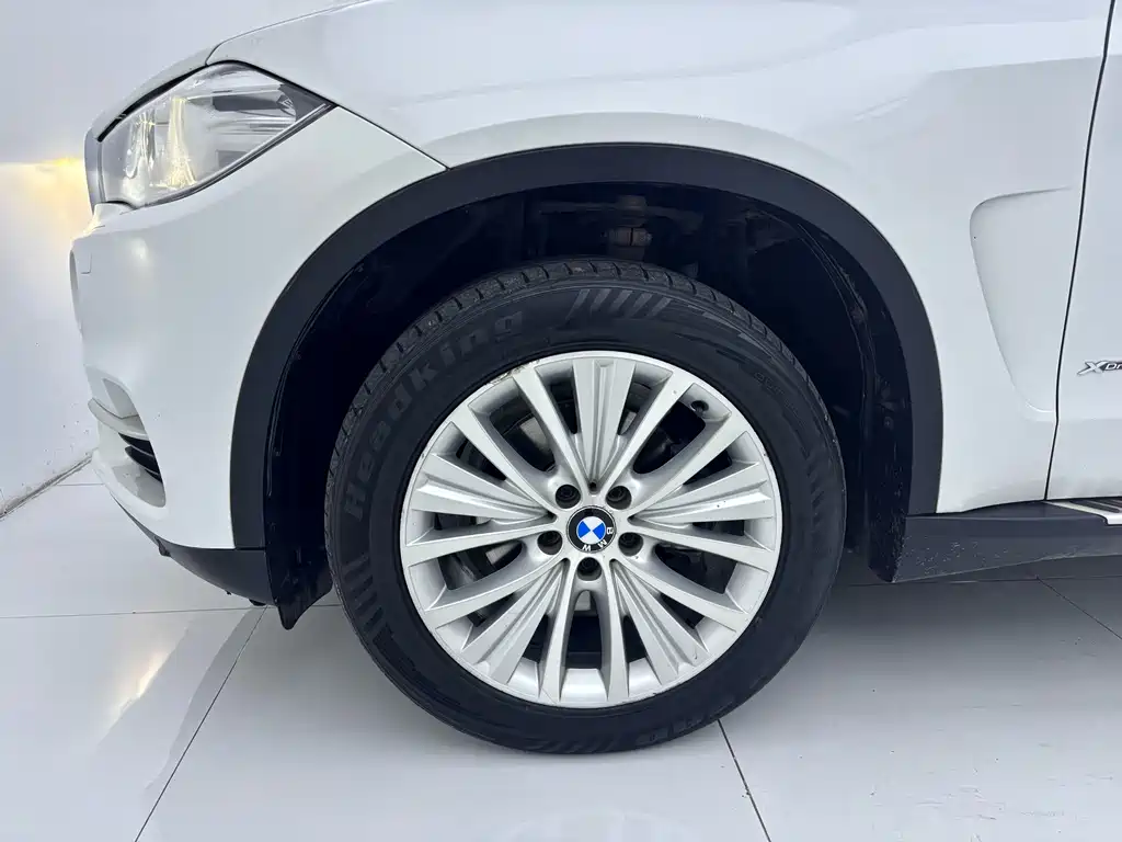BMW X5 2015 — фото 9