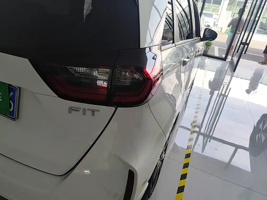 Honda Fit 2023 — фото 8