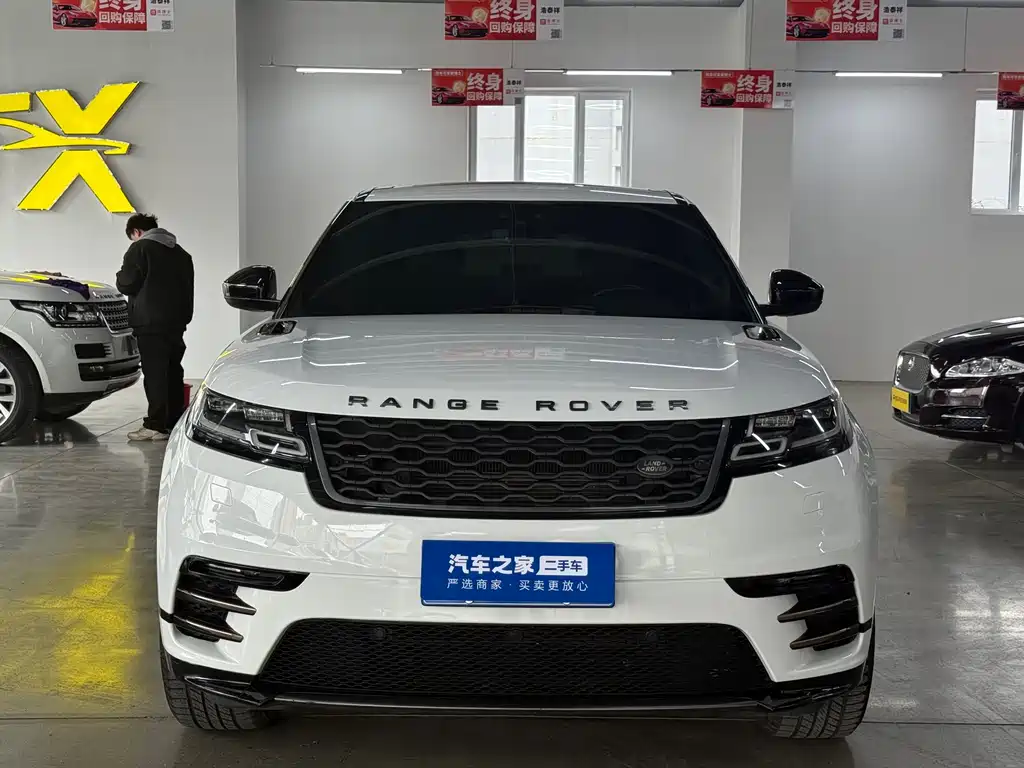 Land Rover Velar 2019 — фото 2