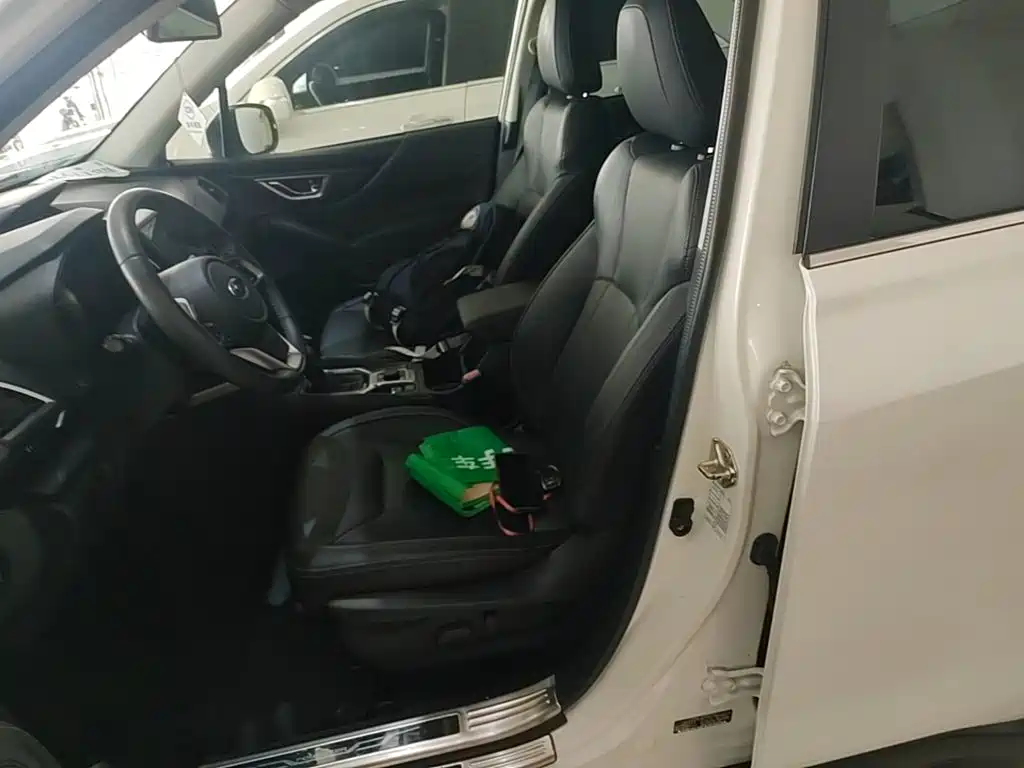 Subaru Forester 2020 — фото 15