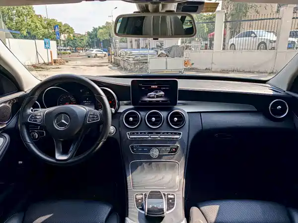 Mercedes-Benz C-Class 2018