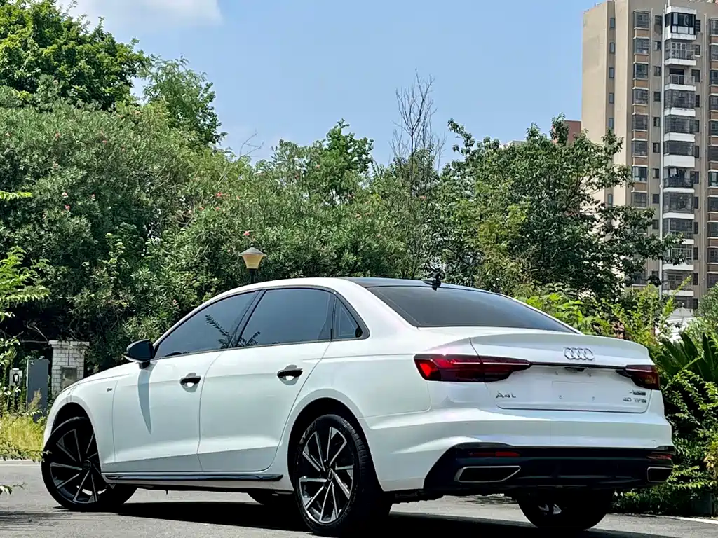 Audi A4L 2024