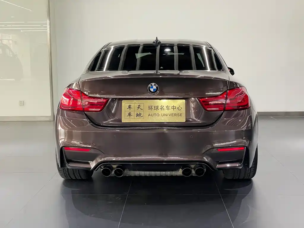 BMW M4 2018 — фото 19