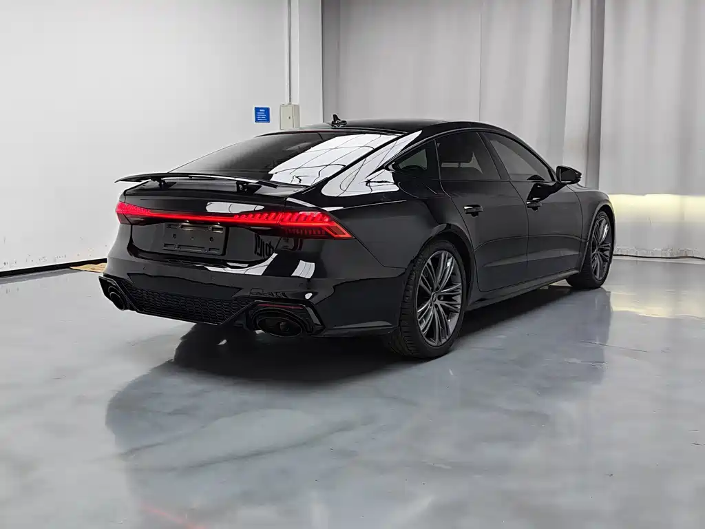 Audi A7 2023 — фото 19