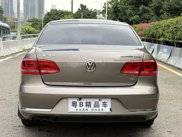 Volkswagen Magotan 2014