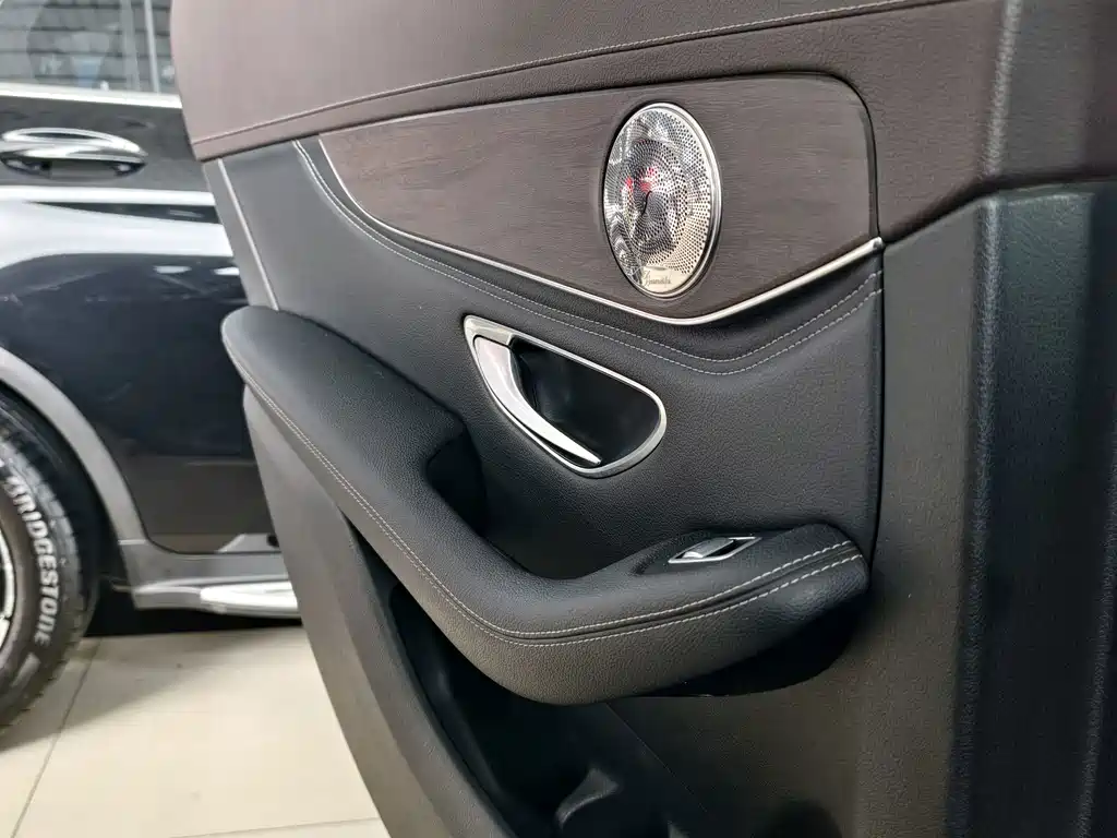 Mercedes-Benz GLC 2020 — фото 13