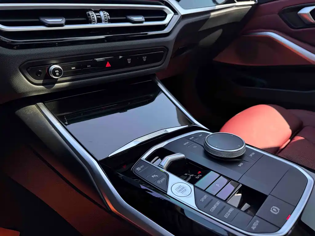 BMW 3 Series 2023 — фото 13