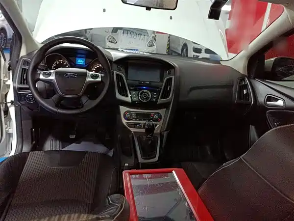 Ford Focus 2012