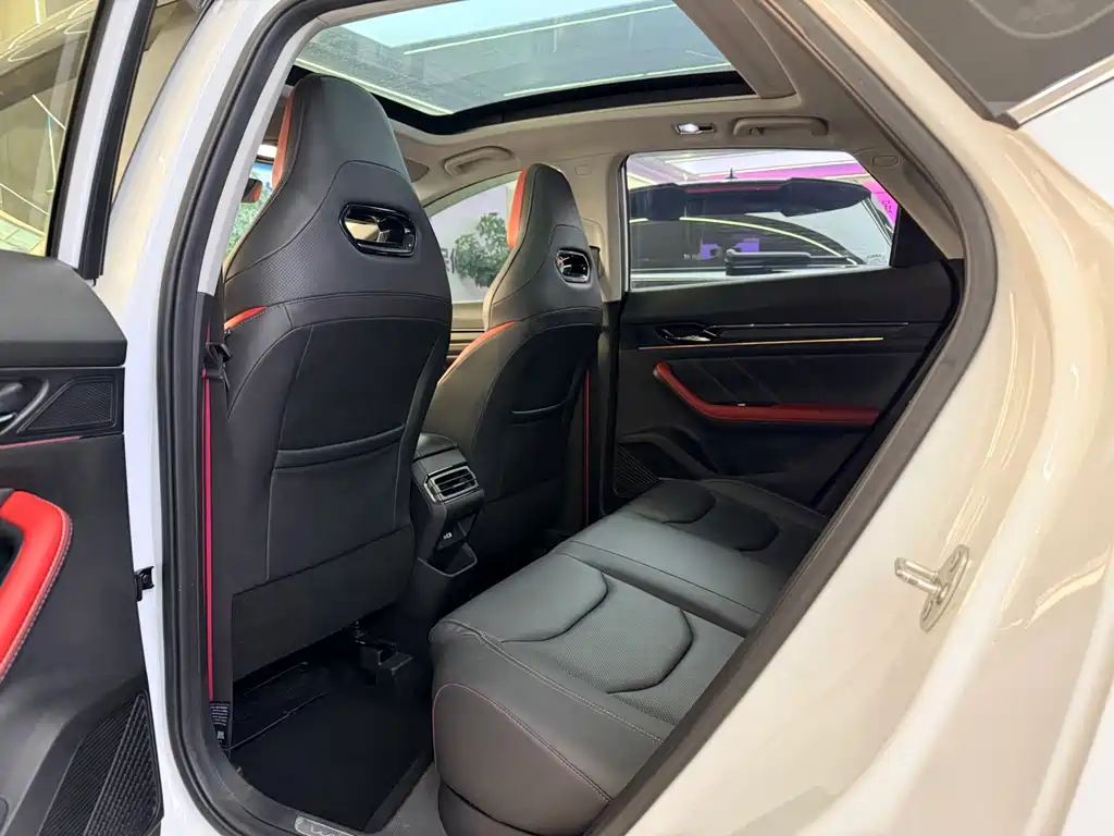 Geely Emgrand S 2022