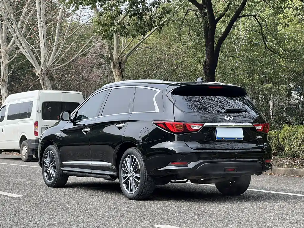 Infiniti QX60 2018 — фото 16