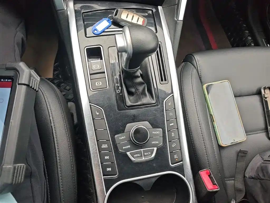 Haval H7 2017 — фото 14