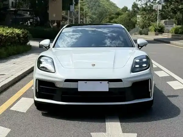 Porsche Panamera 2024