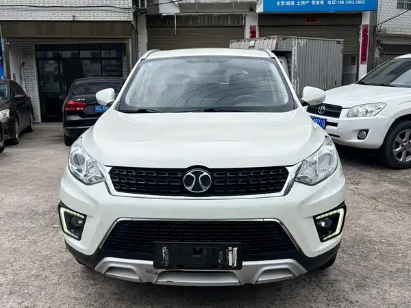 BAIC Shenbao X35 2017
