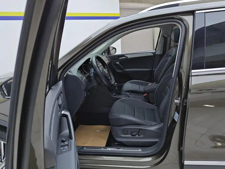 Volkswagen Tiguan L 2017 — фото 9