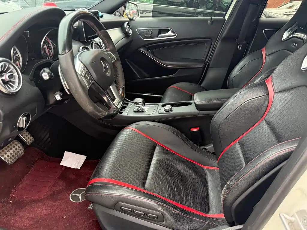 Mercedes-Benz GLA AMG 2015 — фото 6