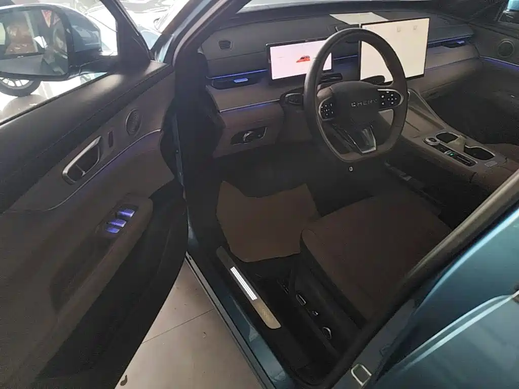 Chery Tiggo 8 PLUS C-DM 2024 — фото 16