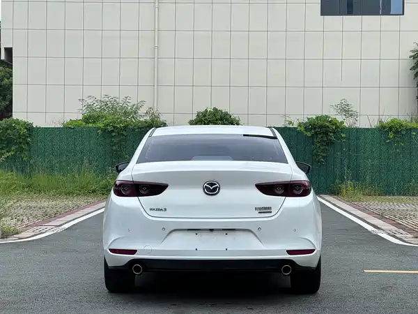 Mazda 3 Axela 2021