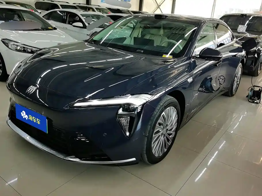 Buick Zhijing L7 2025 — фото 1