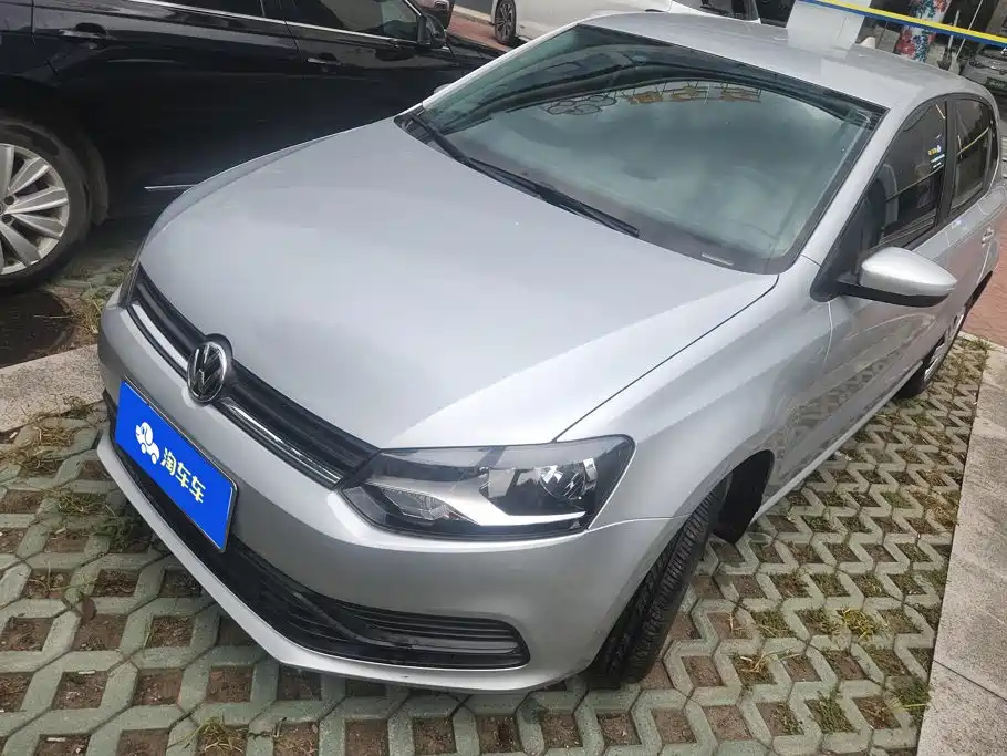 Volkswagen Polo 2015