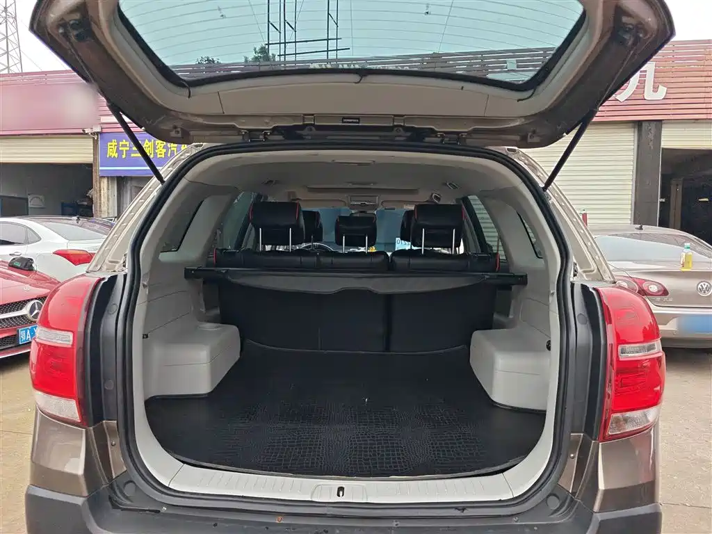 Chevrolet Captiva 2015 — фото 19