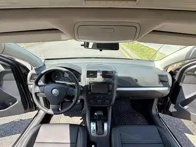 Volkswagen Sagitar 2009