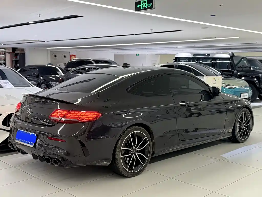 Mercedes-Benz C-Class AMG 2022 — фото 10
