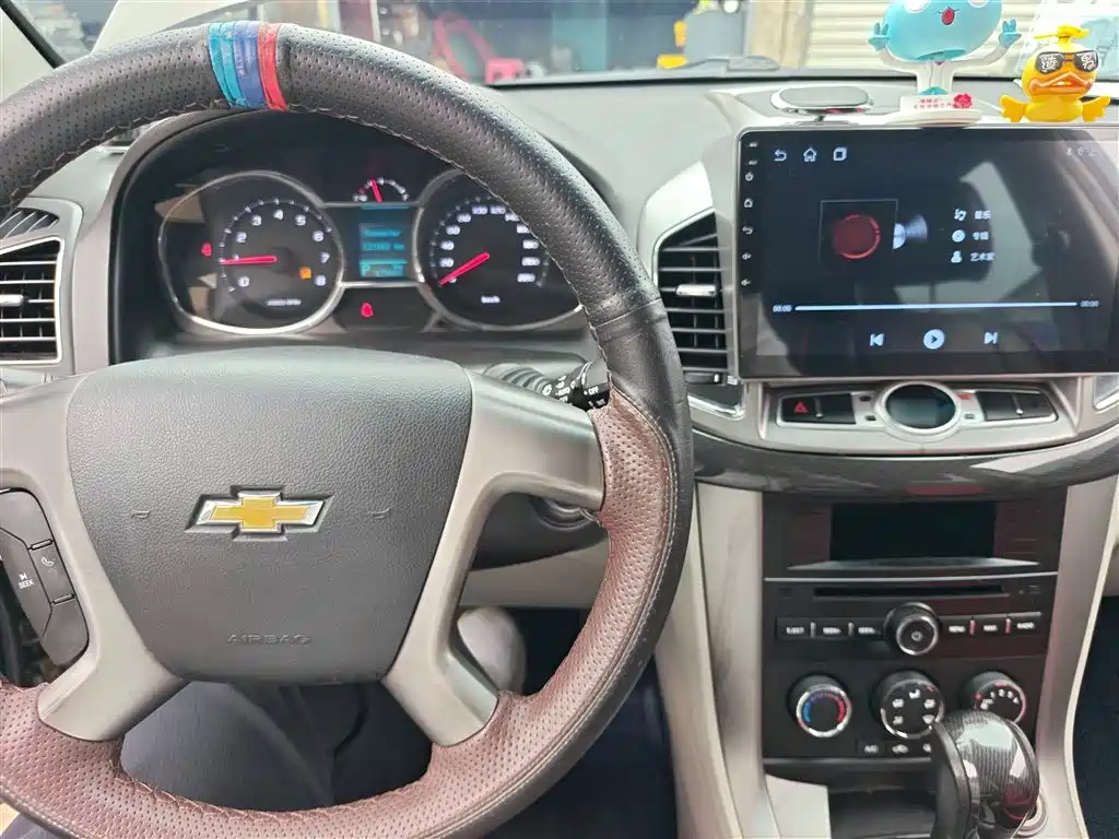 Chevrolet Captiva 2015 — фото 10