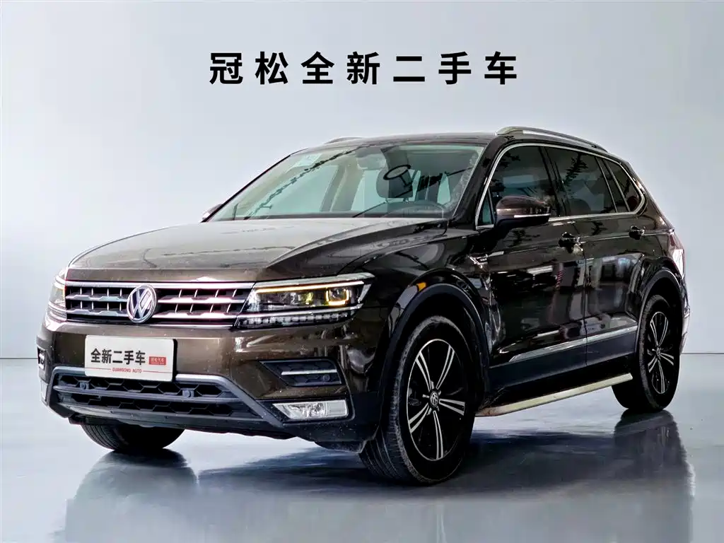 Volkswagen Tiguan L 2017 — фото 1