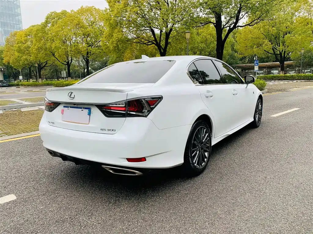 Lexus GS 2018 — фото 7