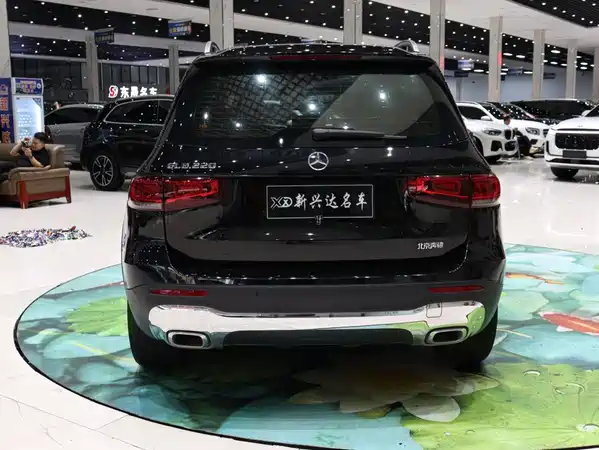 Mercedes-Benz GLB 2023