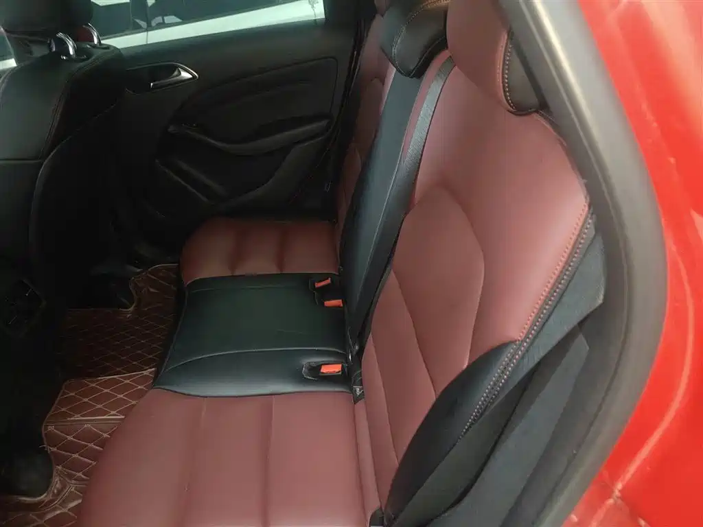 Mercedes-Benz B-Class 2015 — фото 13